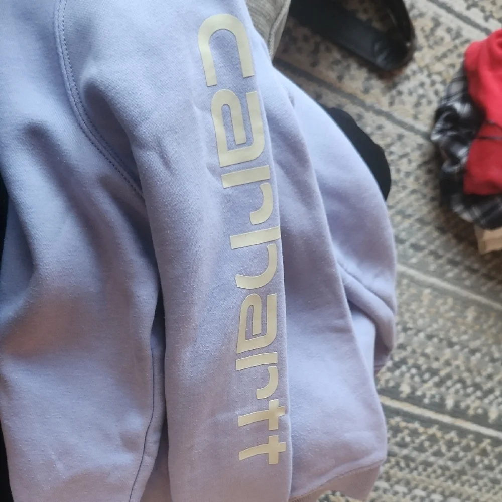 Carhartt Lavender Hoodie with Logo - Picture 3 of 3